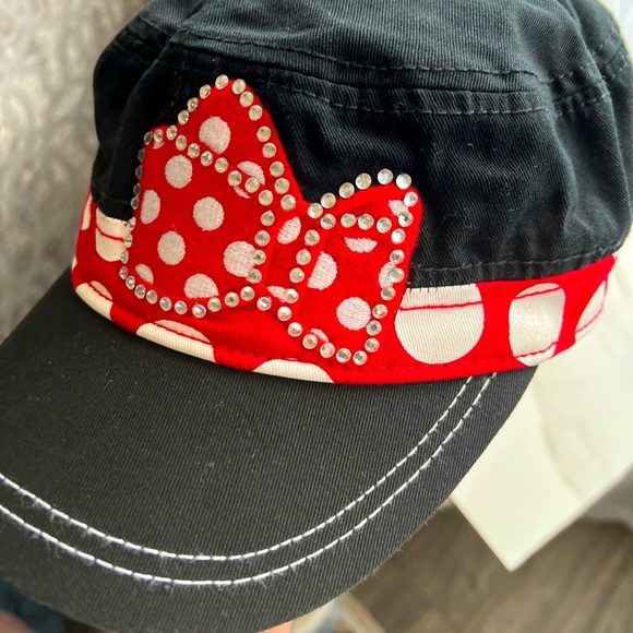 Disney Parks Minnie mouse hat - Picture 1 of 9